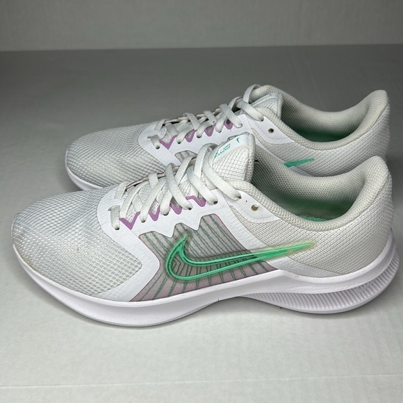Nike Downshifter 11 Running Athletic Shoes Women’s Size 10 White Low Top Lace Up - Picture 4 of 12